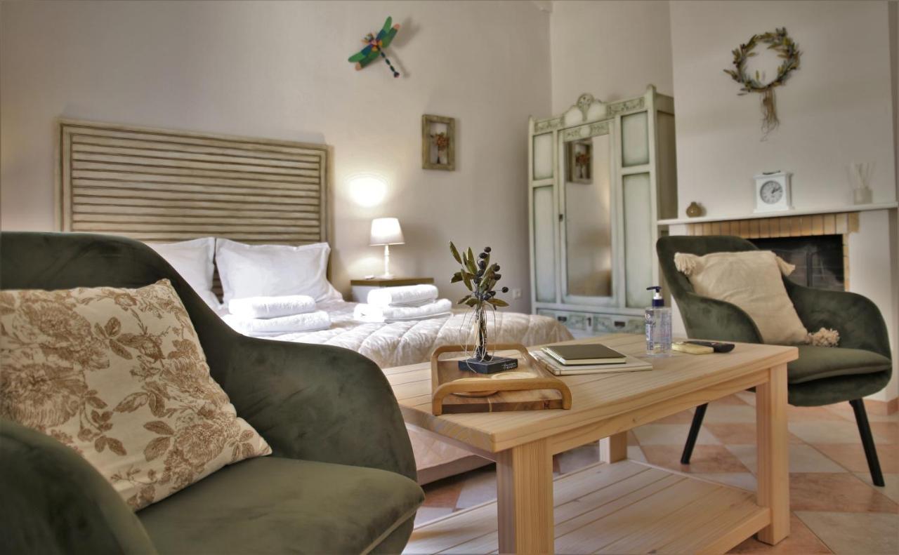 For4 Seasons Home 2 - By Avelink Spáta エクステリア 写真