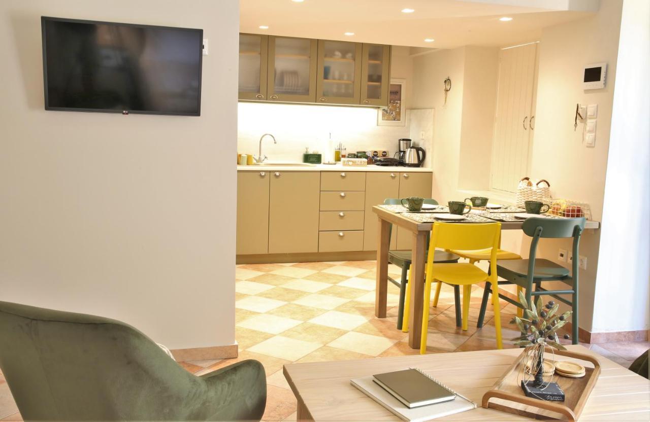 For4 Seasons Home 2 - By Avelink Spáta エクステリア 写真
